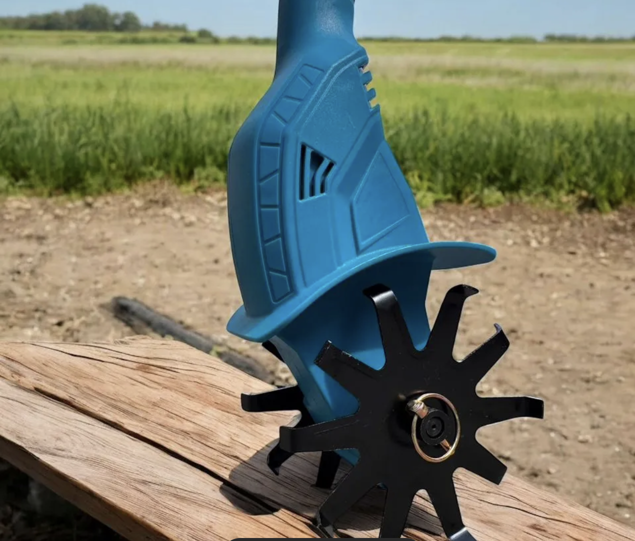 Аккумуляторный культиватор Ecocut